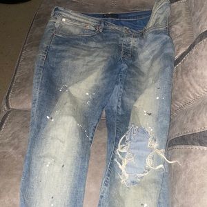 I’m selling jeans